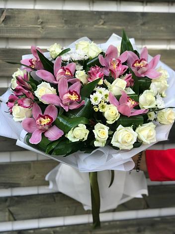 Букет цветов из: Розы и Хризантемы в Октябрьском Удмуртской республики