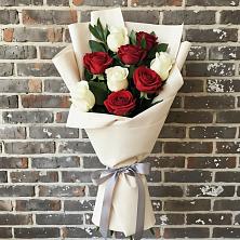Букет цветов из:  Розы в Октябрьском Удмуртской республики