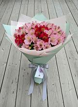 Букет цветов из:  Альстромерии в Октябрьском Удмуртской республики