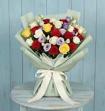 Букет цветов из:  Розы в Октябрьском Удмуртской республики
