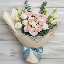 Букет цветов из:  Лизиантусы в Октябрьском Удмуртской республики