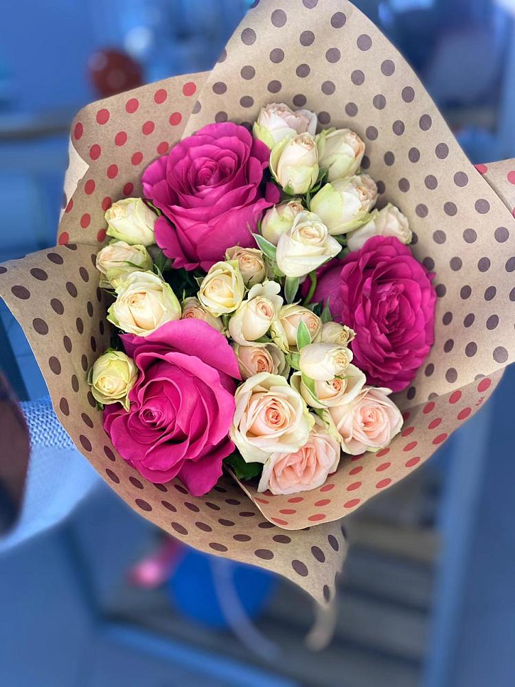 Букет цветов из: Розы в Октябрьском Удмуртской республики