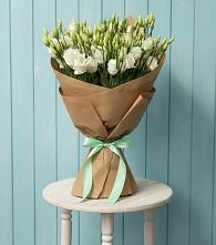 Букет цветов из:  Лизиантусы в Октябрьском Удмуртской республики