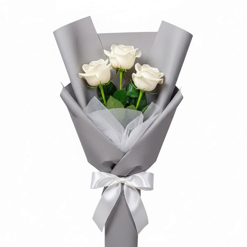 Букет 3 белые розы в Октябрьском Удмуртской республики