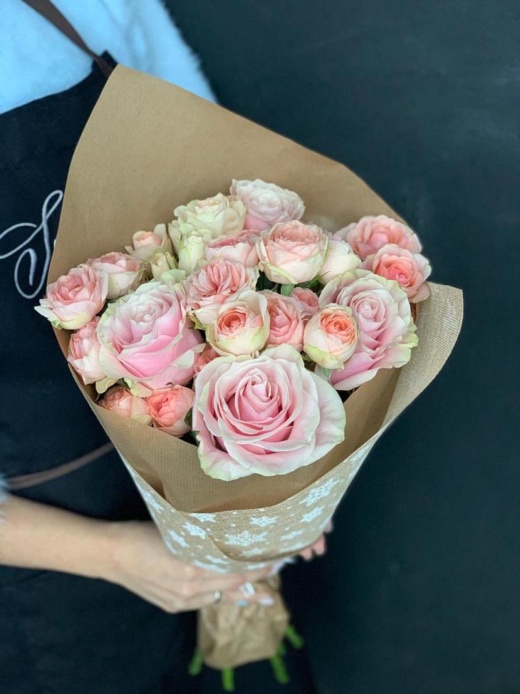 Букет цветов из: Хризантемы и Розы в Октябрьском Удмуртской республики