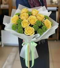 Букет цветов из:  Хризантемы и Розы в Октябрьском Удмуртской республики