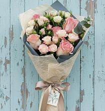 Букет цветов из:  Розы #REPLACE_PRED# Октябрьском Удмуртской республики