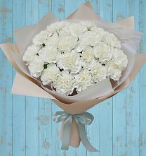 Букет цветов из:  Гвоздики в Октябрьском Удмуртской республики