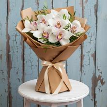 Букет цветов из:  Орхидеи и Розы #REPLACE_PRED# Октябрьском Удмуртской республики